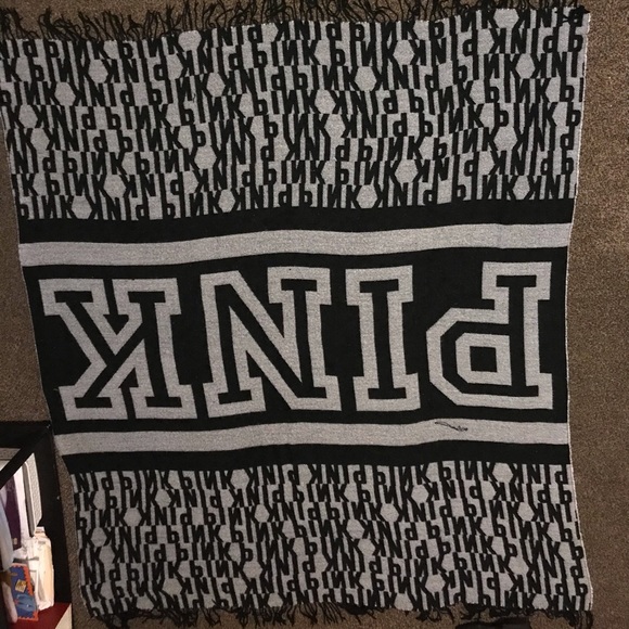 🆚 💕PINK THROW BLANKET - Picture 3 of 8